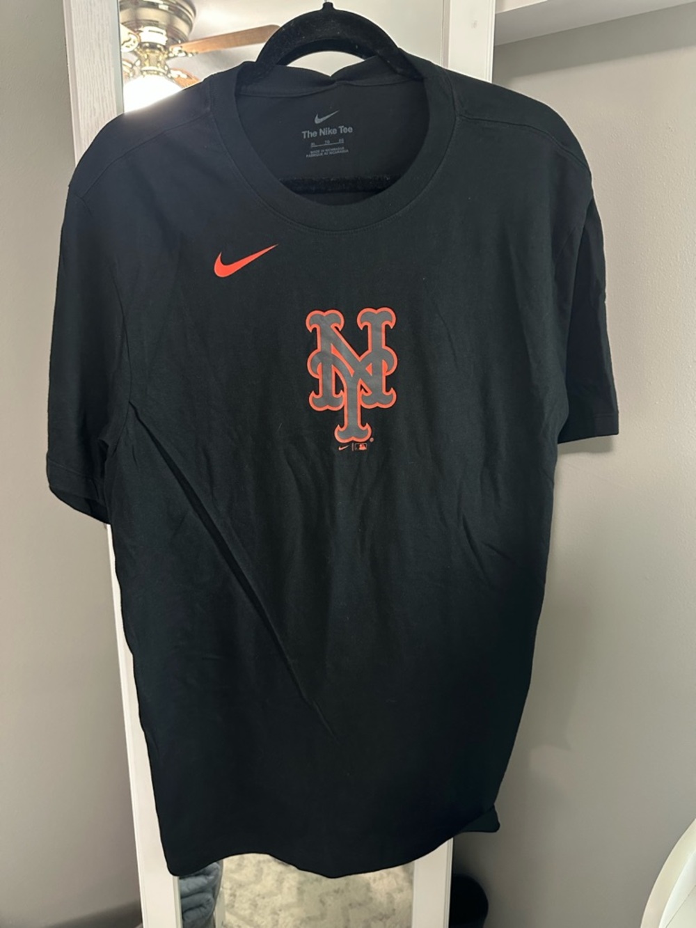 Nike Black Short-Sleeve T-Shirt with Orange New York Mets Logo